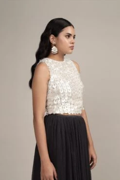 Peruvian Top In White -Lace & Beads Shop Peruvian Top in White 7