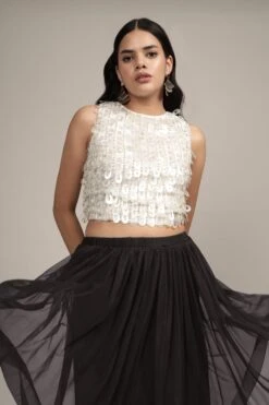 Peruvian Top In White -Lace & Beads Shop Peruvian Top in White 8